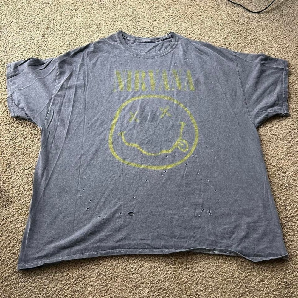 Vintage Nirvana Smiley Face Tee‎